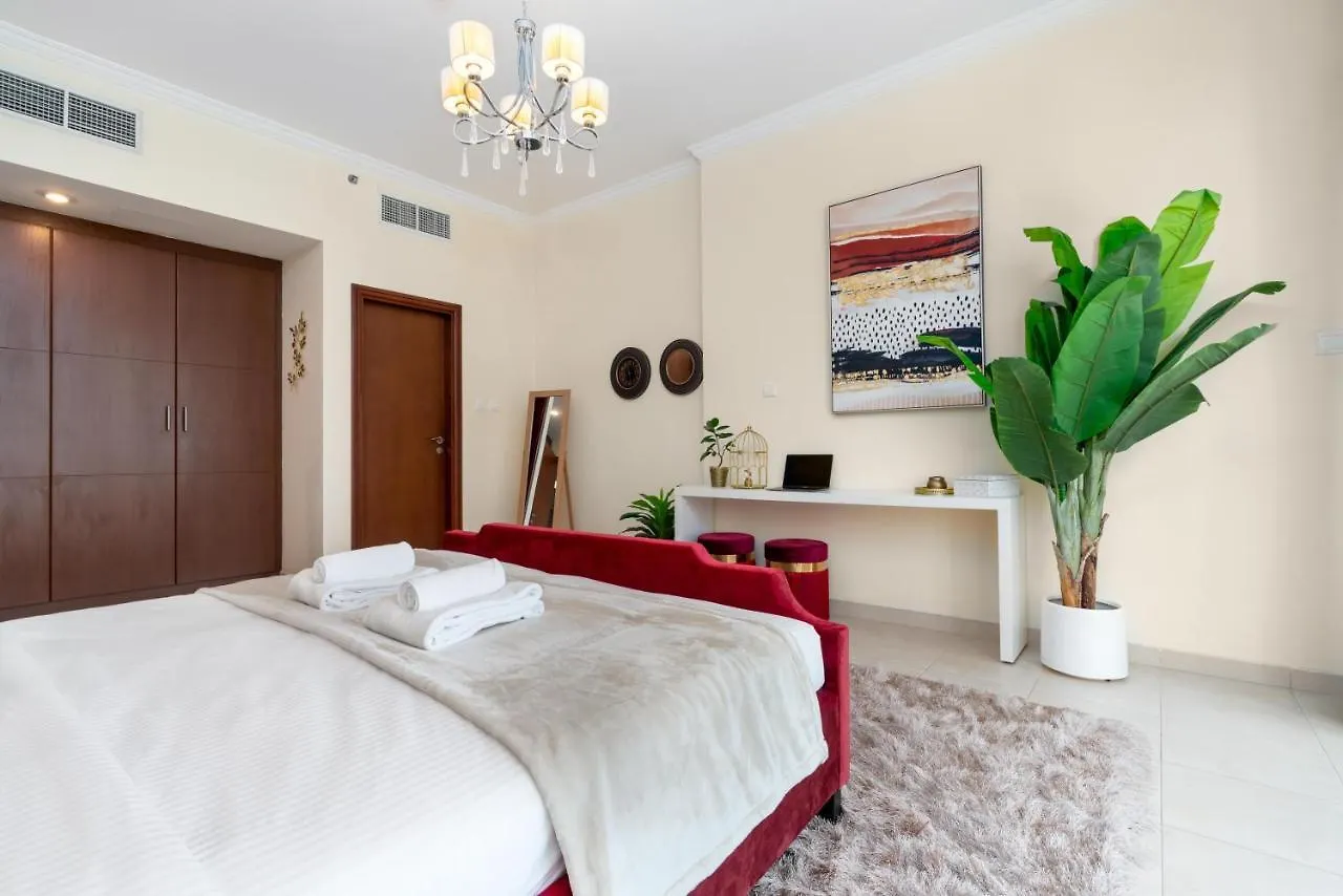 Spacious 2 Beds 5 Min Walk From Dubai Mall With Brand New Gym And Rooftop Swimming Pool公寓 0*,  阿拉伯联合酋长国