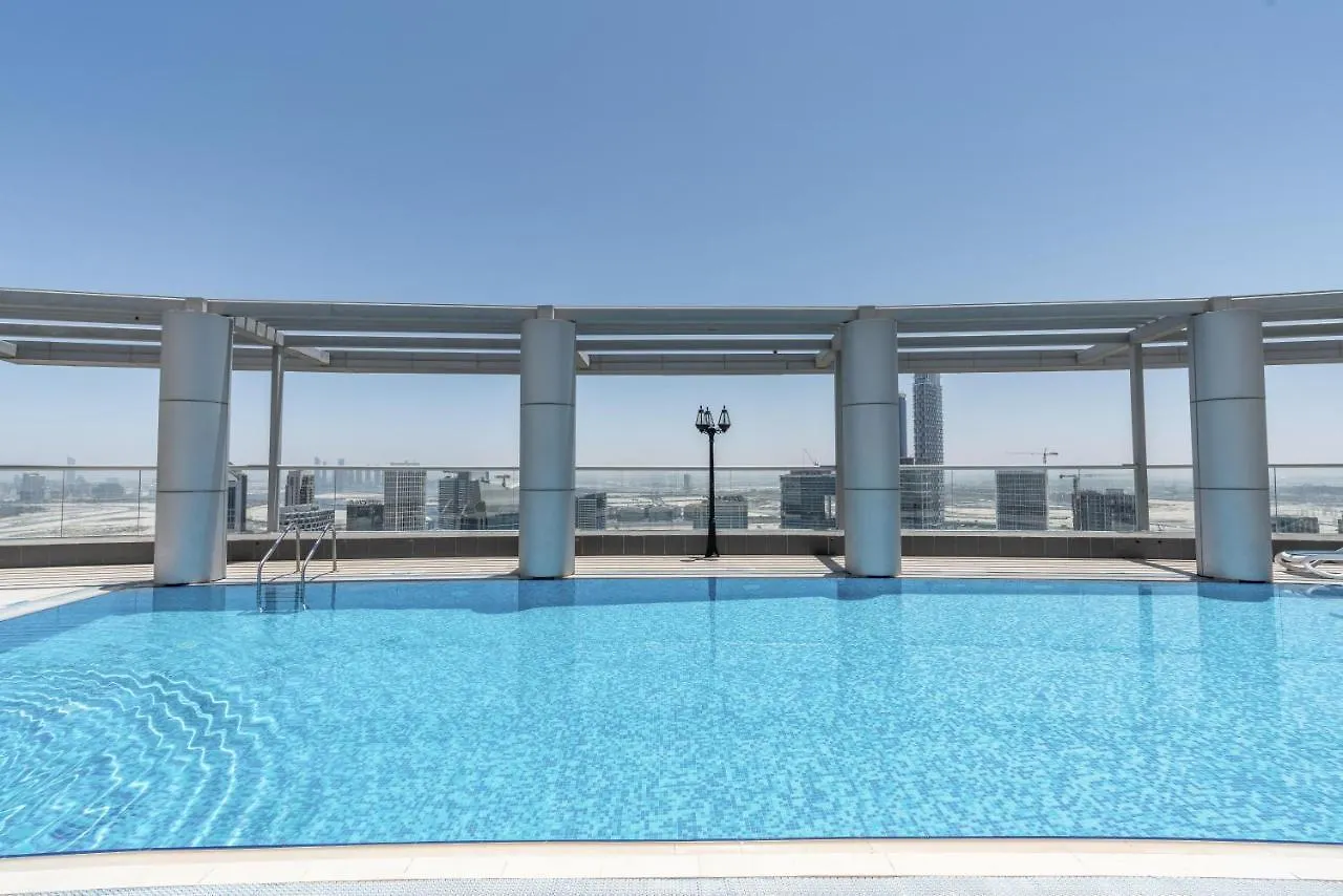 Spacious 2 Beds 5 Min Walk From Dubai Mall With Brand New Gym And Rooftop Swimming Pool公寓