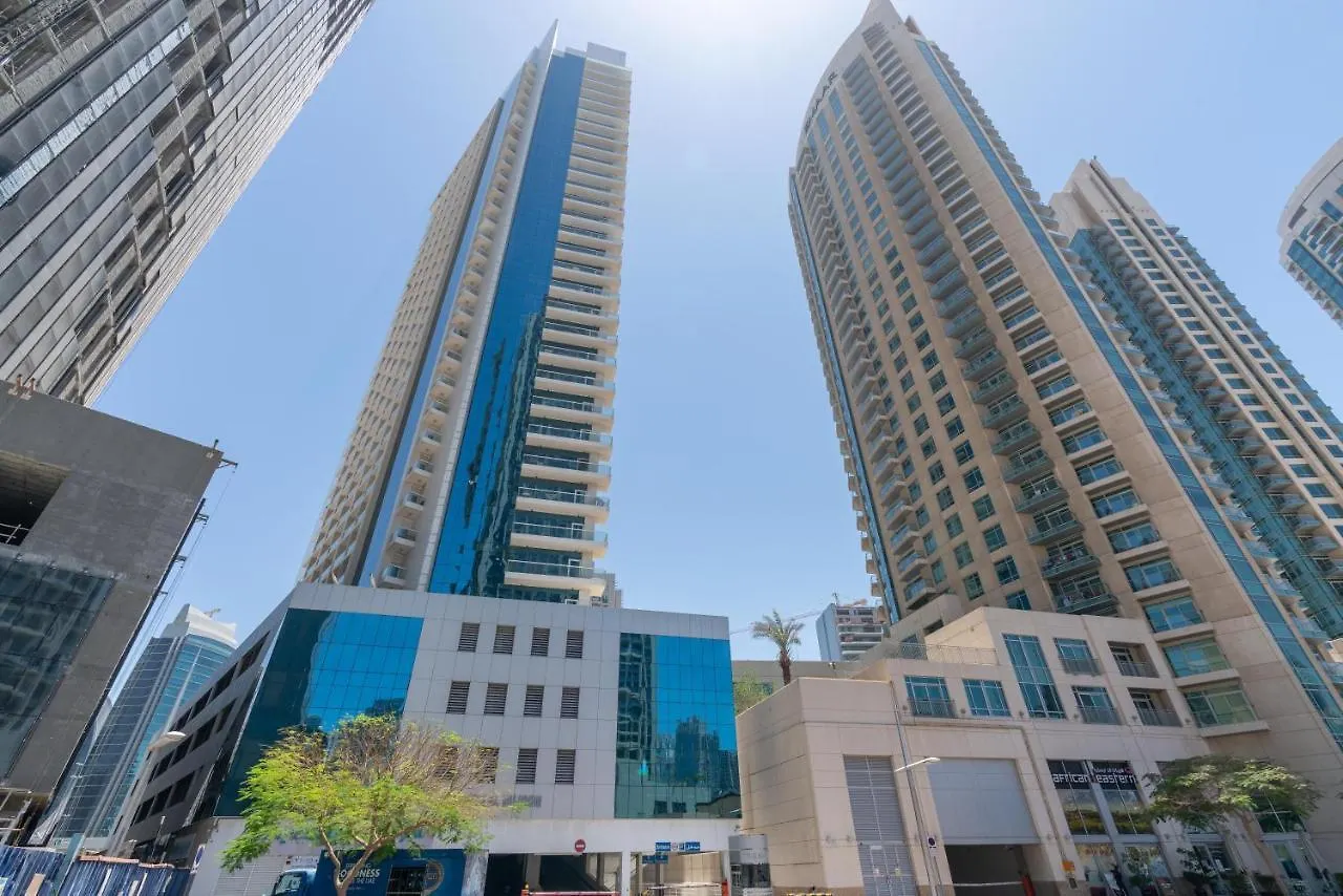 Spacious 2 Beds 5 Min Walk From Dubai Mall With Brand New Gym And Rooftop Swimming Pool公寓